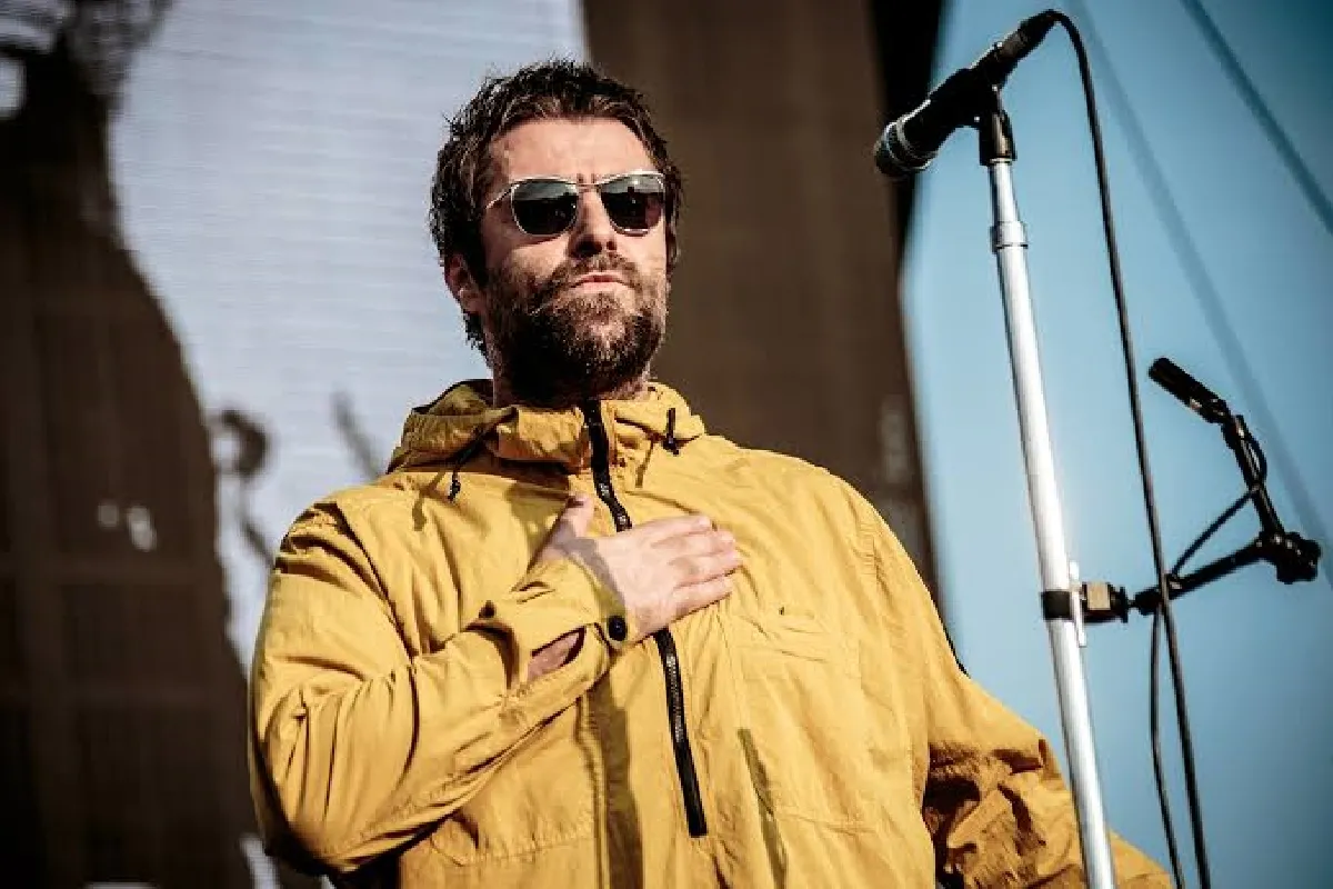 Liam Gallagher lanza comentario de burla sobre lo sucedido en un concierto de Coldplay. | Foto: Wikimedia Commons